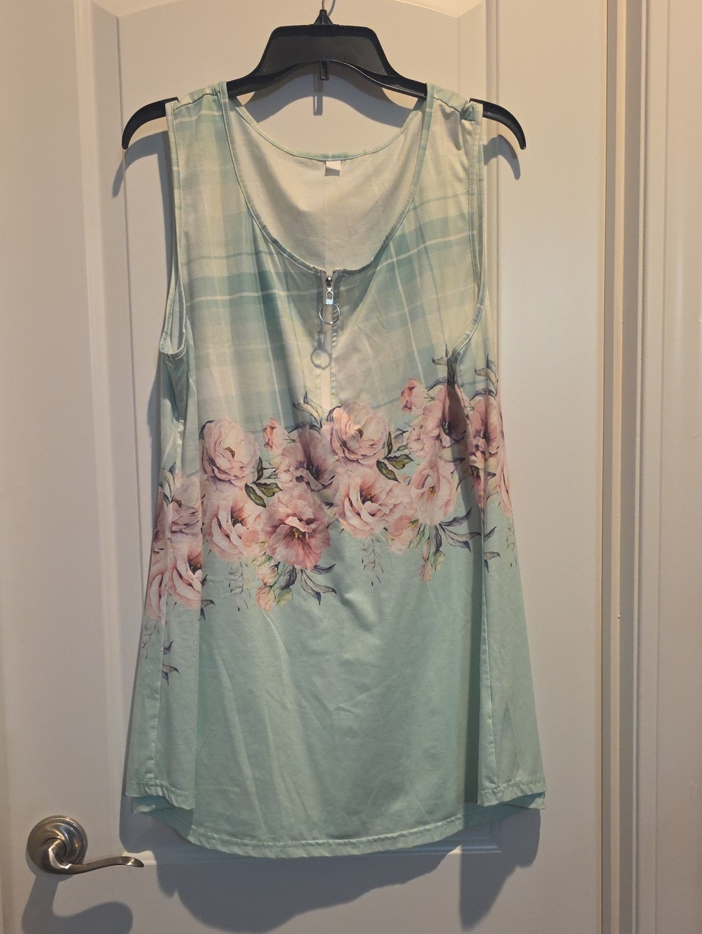 731 Mint Floral Zip-Detail Sleeveless Tunic